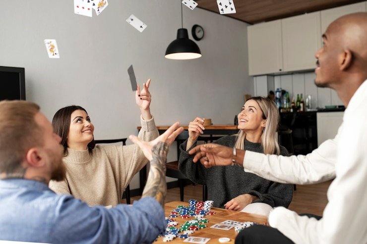 Panel fitur bonus Mega Sevens menampilkan aktivasi putaran gratis dan multiplier